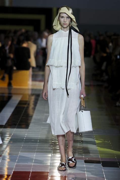 prada sfilata primavera estate 2020|prada spring dresses.